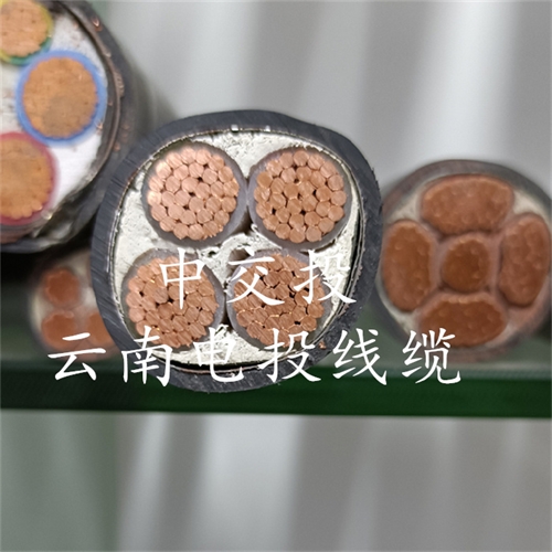 dircabinetryandmore.com